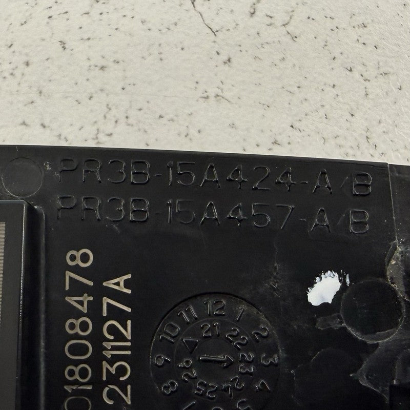 24-26 Ford Mustang Passenger Right Front Side Marker Reflector Light L