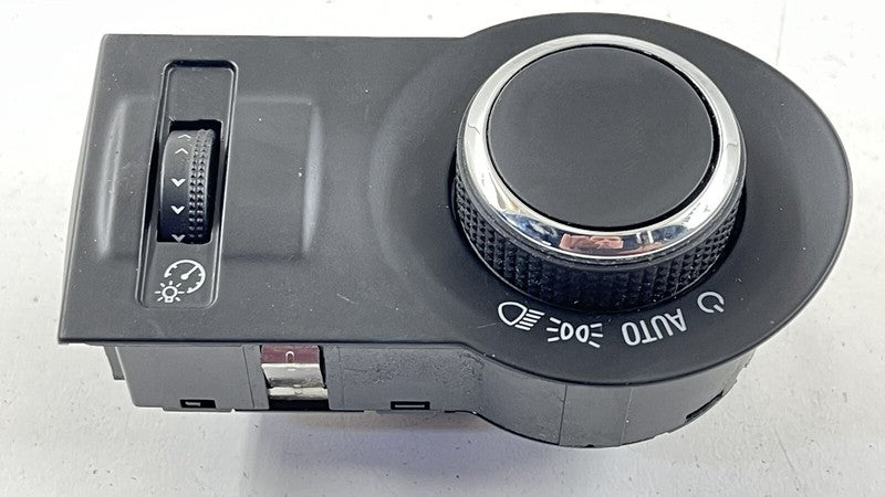 92218816 10-15 CHEVROLET CAMARO SS HEADLIGHT HEAD LIGHT LAMP CONTROL SWITCH 92218816 OEM