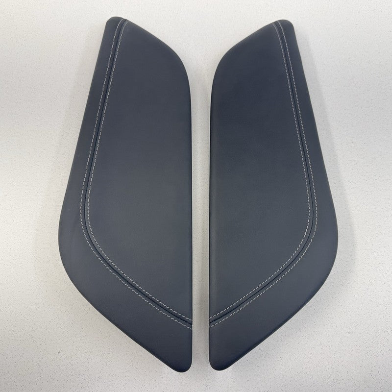 PR3B C045B44 DD37MC / PR3BC045B44DD37MC 24-26 Ford Mustang Performance Pack Center Console Panel Cover W/ Knee Pads OEM