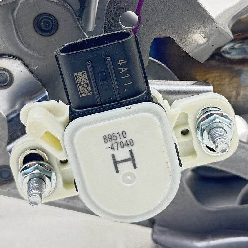 89510-47040 / 89510 47040 / 8951047040 23-25 TOYOTA PRIUS BRAKE PEDAL ASSEMBLY WITH SENSORS 89510-47040 OEM