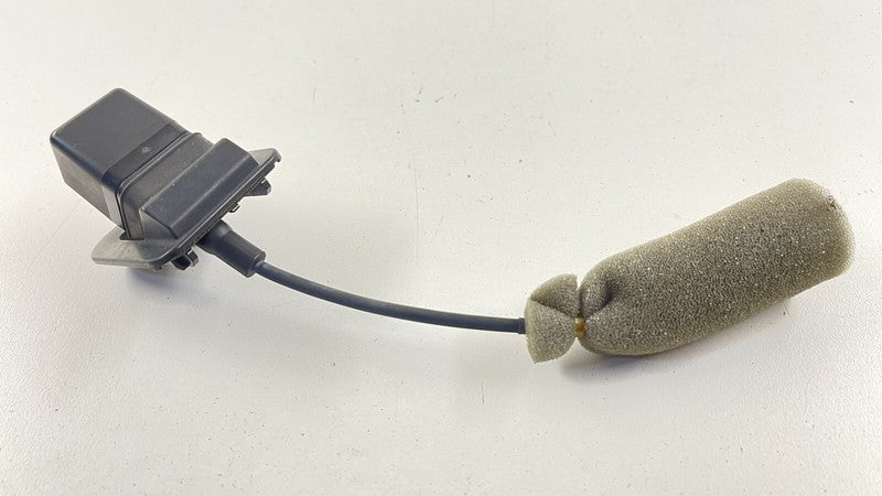 2048206097 / A2048206097 / A 204 820 60 97 6097 08-14 MERCEDES BENZ W204 C CLASS REAR TRUNK BACKUP BACK UP REVERSE CAMER