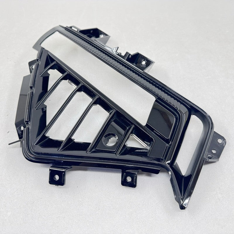 85620535 22-24 CADILLAC CT5 V BLACKWING RIGHT FRONT BUMPER GRILLE GRILL TRIM 85620535 OEM