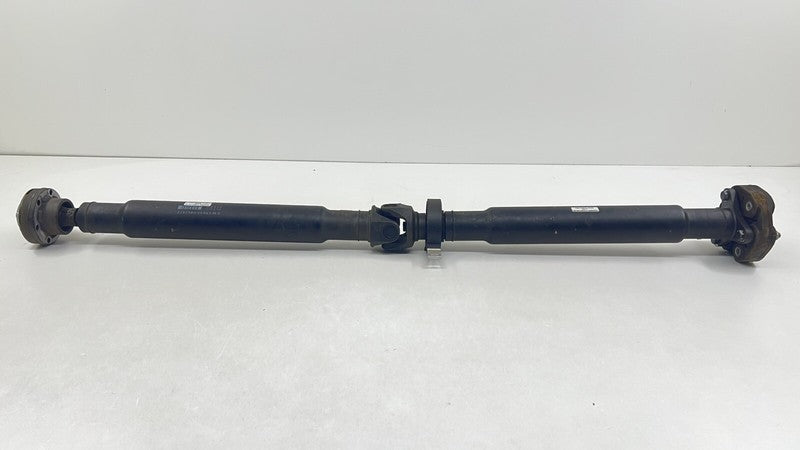 2282980-10 / 2282980 10 / 228298010 06-10 BMW M6 E63 E64 DRIVESHAFT DRIVE SHAFT PROPELLER CARRIER 2282980-10 OEM