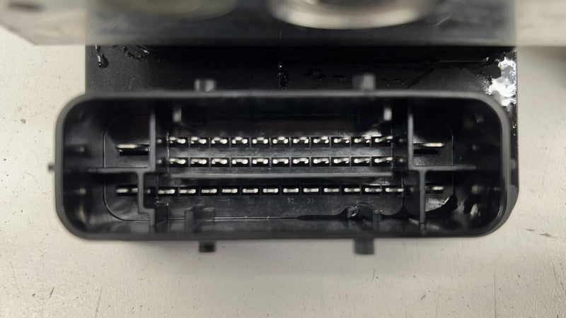 8 096 587 / 8096587 BMW F80 F82 F83 F87 ABS Brake Pump Anti Lock DSC Dynamic Stability Control OEM