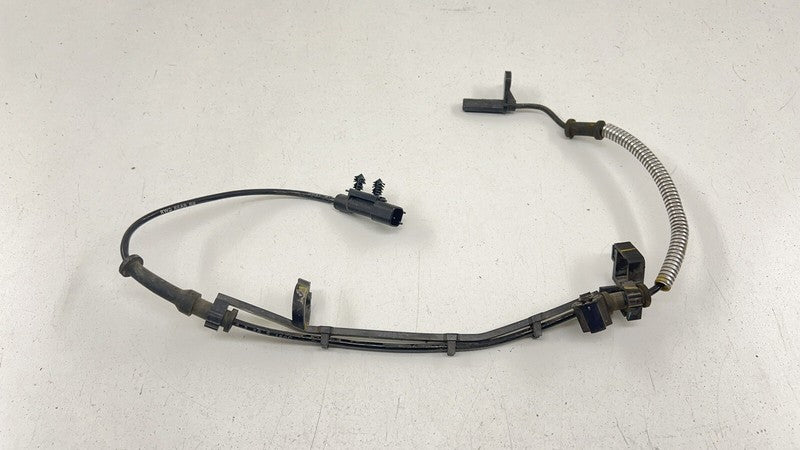 04779646AE / 4779646AE 11-23 DODGE CHARGER PASSENGER RIGHT REAR ABS WHEEL SPEED SENSOR 04779646AE OEM
