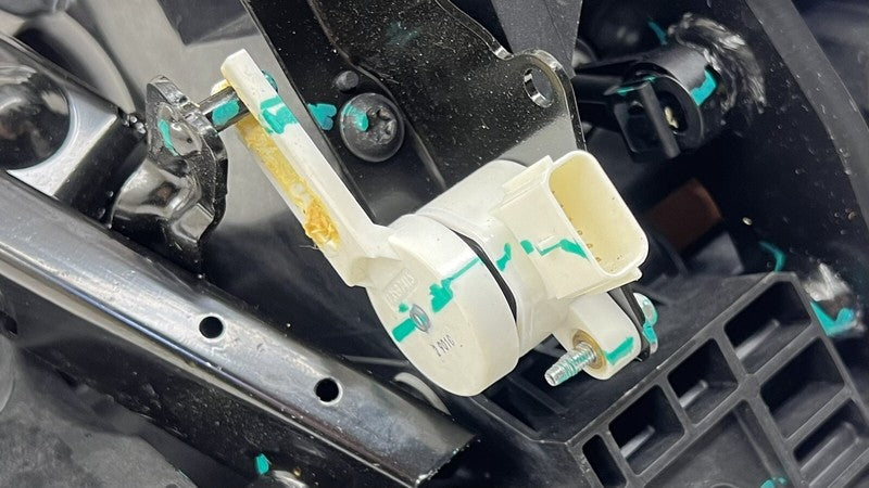 8514 4646 / 85144646 22-24 CADILLAC CT5 V BLACKWING MANUAL TRANS CLUTCH BRAKE PEDAL ASSEMBLY OEM