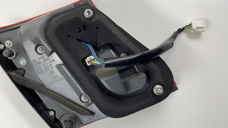 07-09 LEXUS LS460 PASSENGER RIGHT REAR TRUNK TAILLIGHT TAIL LIGHT LAMP OEM