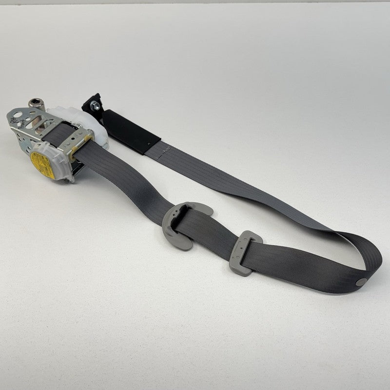 08-13 Toyota Highlander Passenger Right Front Seatbelt Seat Belt Retractor OEM