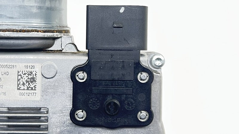 970.624.105.05 / 970 624 105 05 / 97062410505 10-16 PORSCHE PANAMERA FRONT WINDSHIELD WIPER MOTOR 970 624 105 05 OEM