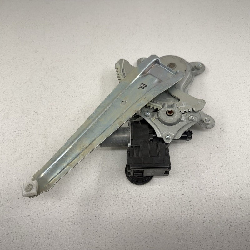 21-26 Lexus IS300 IS350 IS500 Right Rear Door Glass Window Regulator M