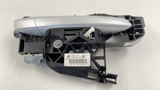 2217600834 / A2217600834 / A 221 760 08 34 0834 07-13 MERCEDES BENZ W221 S CLASS PASSENGER RIGHT REAR EXTERIOR DOOR HAND