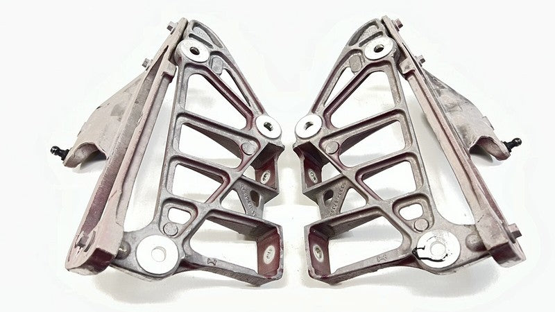 6G33-5341-AC / 6G33 5341 AC / 6G335341AC 07-17 ASTON MARTIN VANTAGE FRONT HOOD HINGE MOUNT SUPPORT BRACKET PAIR OEM