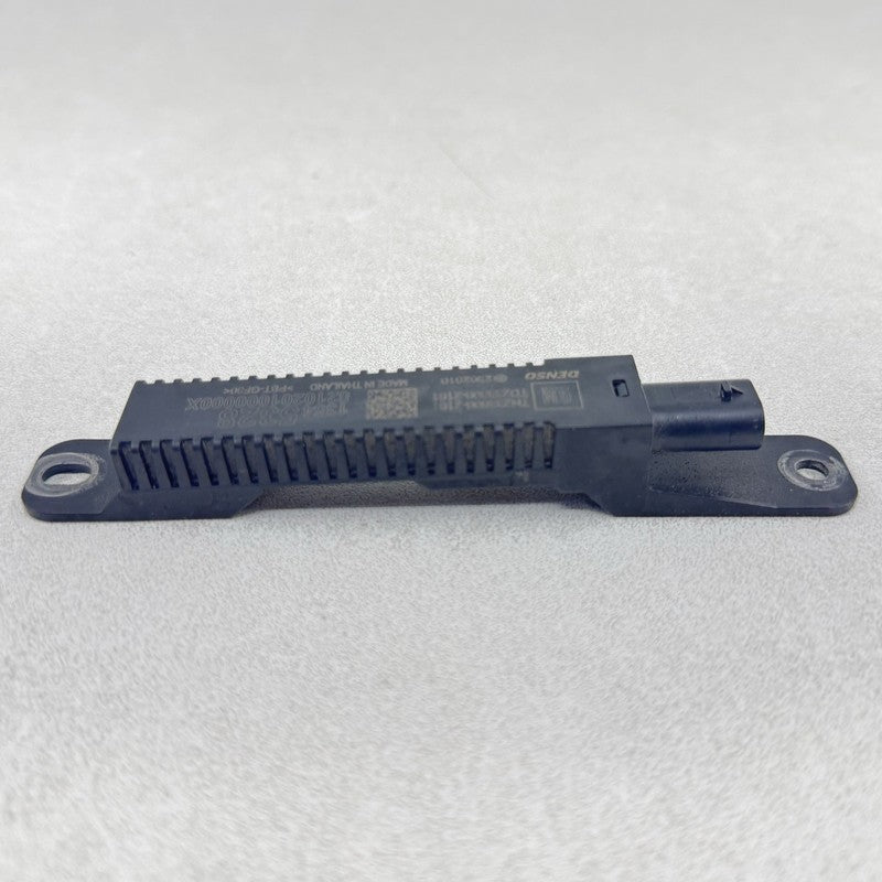 13545328 22-25 CADILLAC CT5 V BLACKWING KEYLESS ENTRY ACCESS ANTENNA MODULE 13545328 OEM