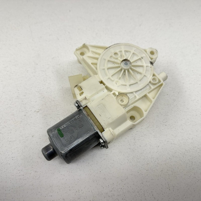 A2048200642 / 204 820 06 42 / 2048200642 08-14 Mercedes W204 C250 Passenger Right Rear Door Window Regulator Motor OEM
