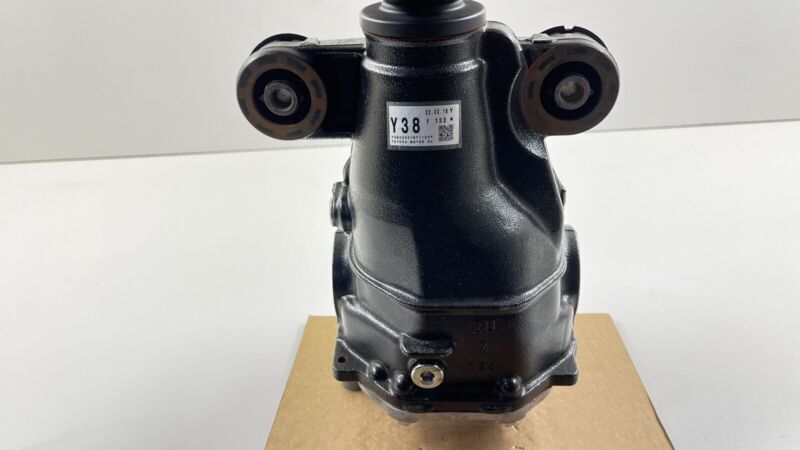  22-23 TOYOTA GR86 FA24 MANUAL TRANSMISSION LIMITED SLIP DIFFERENTIAL OEM