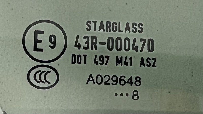 43R-000470 / 43R 000470 / 43R000470 07-17 ASTON MARTIN VANTAGE RIGHT FRONT DOOR CORNER VENT GLASS WINDOW OEM