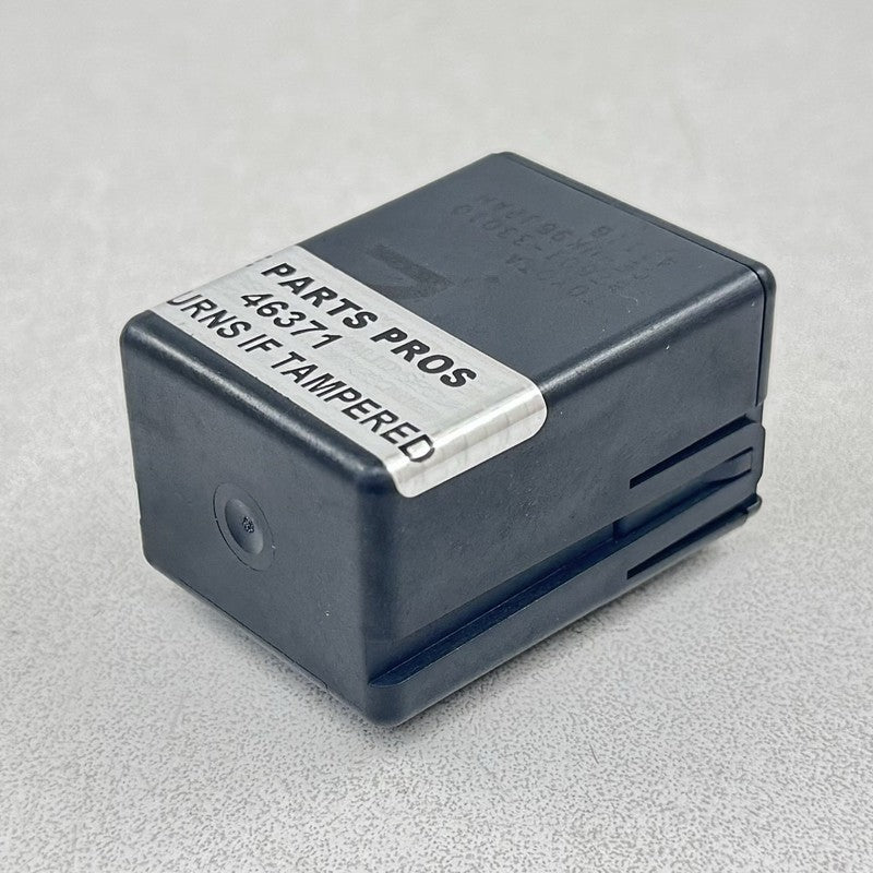 87501-33010 / 87501 33010 / 8750133010 23-25 Toyota Prius Driver Left Front Seat Heater Control Module 87501-33010 OEM