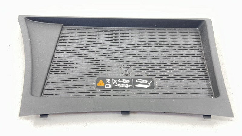 8489 3478 / 84893478 22-24 CADILLAC CT5 WIRELESS PHONE CHARGING PAD RUBBER TRIM COVER 84893478 OEM