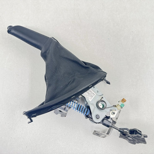 6775490-02 / 6775490 02 / 677549002 06-10 BMW M6 E63 E64 Emergency Park Hand Brake Handle Assembly 6775490 OEM