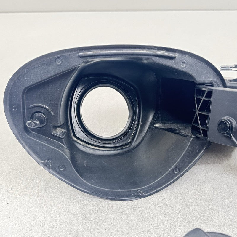 5147B1-E00 / 5147B1 E00 / 5147B1E00 22-25 TOYOTA GR86 FUEL TANK GAS CAP DOOR LID COVER TRUENO BLUE OEM