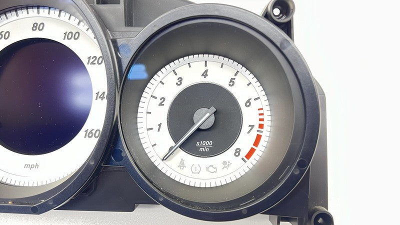 A 218 900 74 02 7402 / A2189007402 / 2189007402 12-14 MERCEDES BENZ CLS550 SPEEDOMETER INSTRUMENT CLUSTER GAUGE 58K MILE