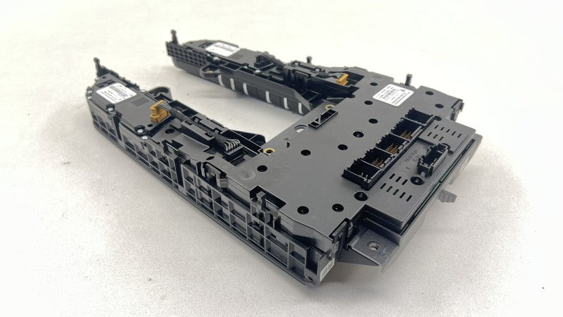 970.613.435.04 / 970 613 435 04 / 97061343504 14-16 PORSCHE PANAMERA CLIMATE CONTROL SEAT CONTROL VEHICLE CONTROL PANEL 