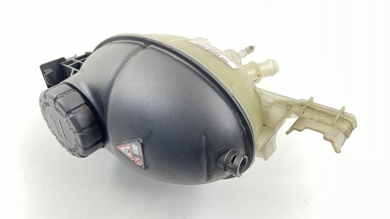 2045000549 / A2045000549 / A 204 500 05 49 0549 08-14 MERCEDES W204 C CLASS RADIATOR COOLANT OVERFLOW TANK RESERVOIR BOT