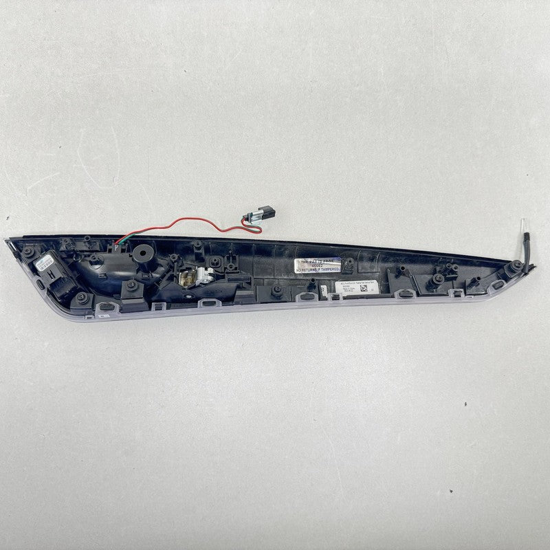 84523935 22-24 CADILLAC CT5 V BLACKWING CARBON FIBER DOOR PANEL AND DASH TRIM SET OEM