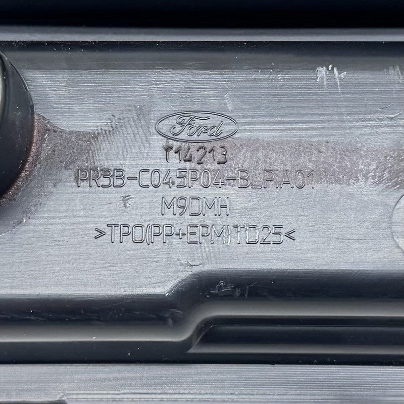 SU5T-19J235-AA / SU5T 19J235 AA / SU5T19J235AA 24-25 Ford Mustang GT Center Console Wireless Charger Phone Charging W/ P