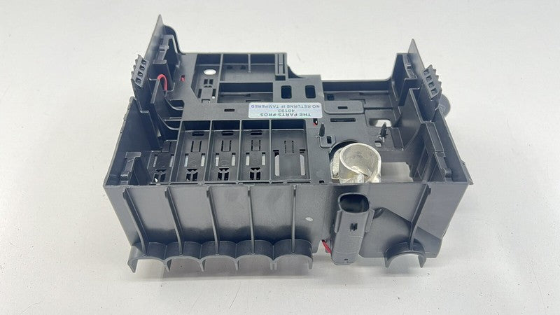 84986478 22-24 CADILLAC CT4 V BLACKWING REAR BATTERY FUSE RELAY JUNCTION BOX 84986478 OEM
