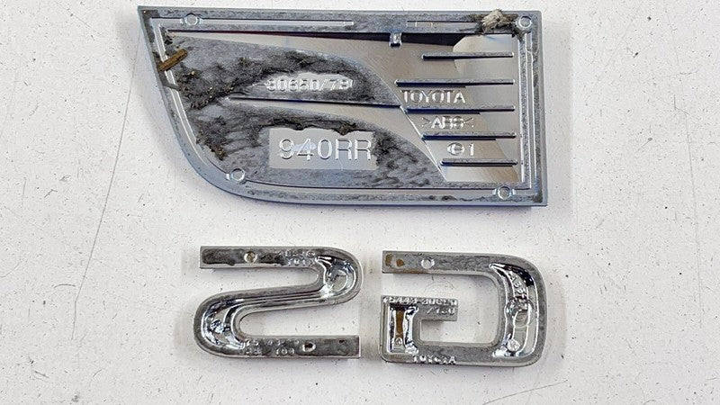 75443-30780 / 75443 30780 / 7544330780 16-20 LEXUS GS F REAR TRUNK EMBLEM BADGE LOGO NAMEPLATE OEM