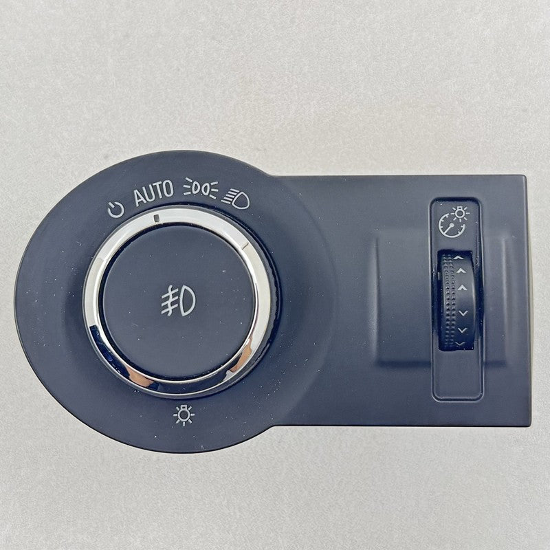 92218815 12-15 Chevrolet Camaro ZL1 Headlight Head Light Lamp Control Switch 92218815 OEM