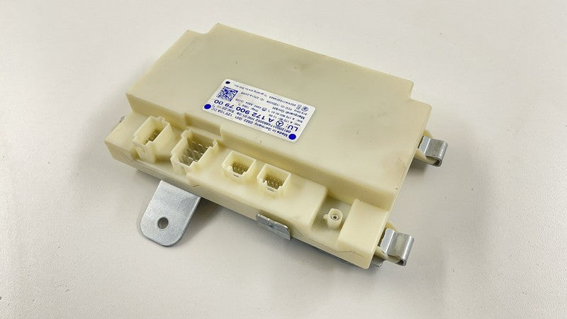 1729007900 / A1729007900 / A 172 900 79 00 7900 12-14 MERCEDES BENZ W204 C CLASS KEYLESS GO ENTRY CONTROL MODULE 1729007