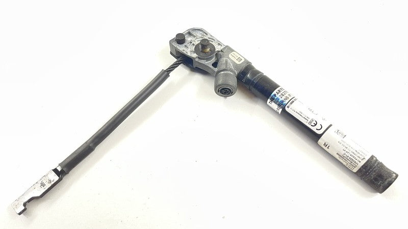 1090324-01-C / 1090324 01 C / 109032401C 20-23 TESLA MODEL Y PASSENGER RIGHT SEAT BELT PRETENSIONER 1090324-01-C OEM