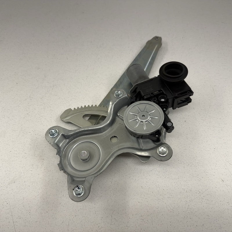 21-26 Lexus IS300 IS350 IS500 Right Rear Door Glass Window Regulator M