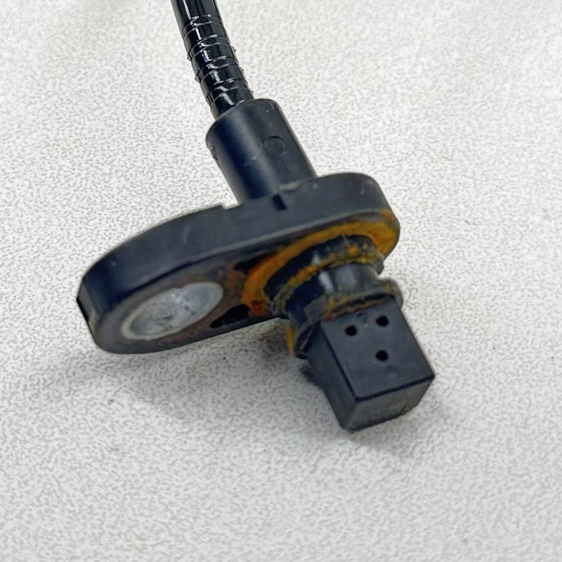 PR3C-2C204-BC / PR3C 2C204 BC / PR3C2C204BC 24-25 FORD MUSTANG GT RIGHT FRONT ABS WHEEL SPEED SENSOR PR3C-2C204-BC OEM