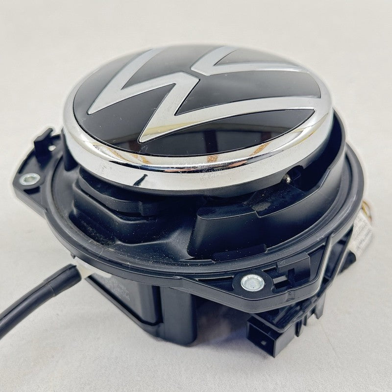 5H0 971 375 / 5H0-971-375 / 5H0.971.375 / 5H0971375 22-25 Volkswagen Golf R MK8 Tailgate Lid Handle Actuator W/ Rear Vie