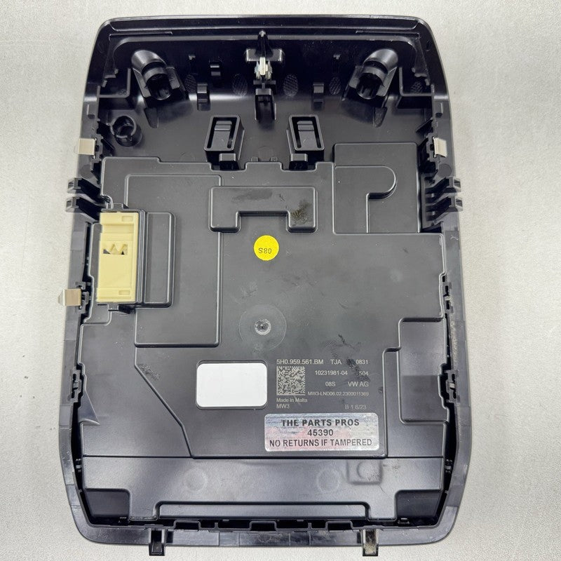 5H0-959-561-BM / 5H0.959.561.BM / 5H0 959 561 BM / 5H0959561BM 22-25 VOLKSWAGEN GOLF R MK8 OVERHEAD CONSOLE DOME LIGHT L