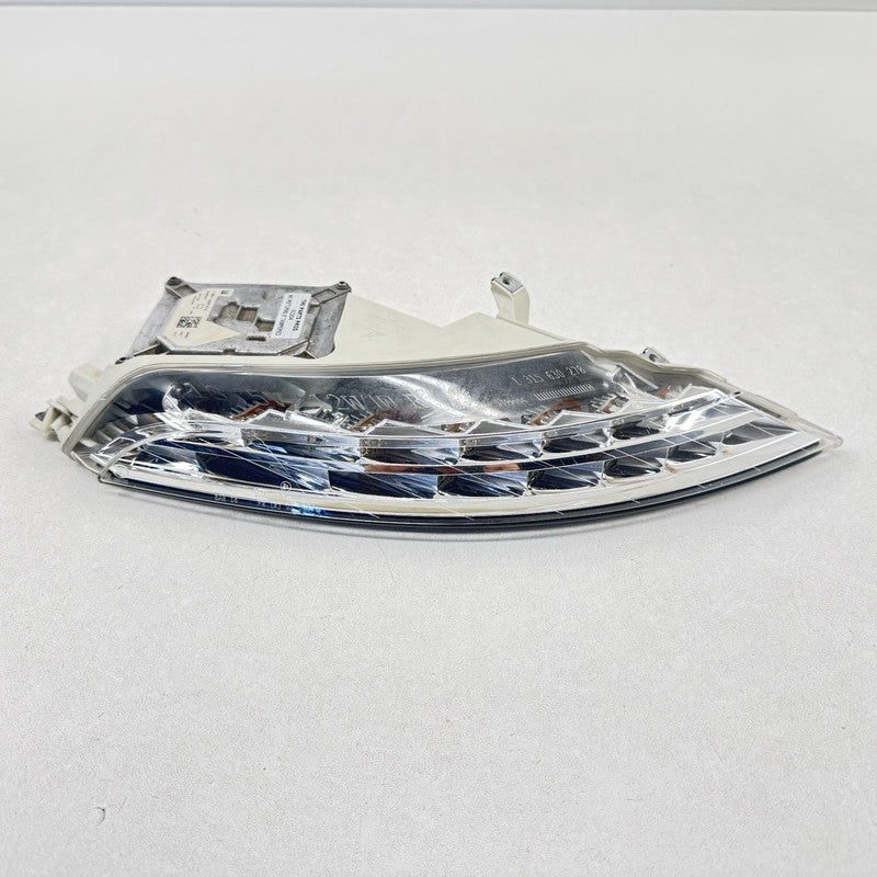7 176 872 / 7176872 08-10 BMW M6 E63 E64 RIGHT FRONT TURN SIGNAL DRL DAY TIME RUNNING LIGHT LAMP OEM