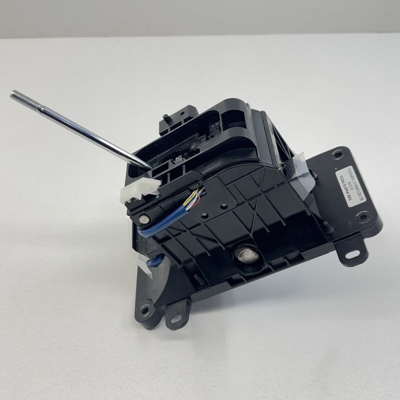 33521-53050 / 33521 53050 / 3352153050 08-14 Lexus IS F Transmission Shifter Gear Box Selector Lever 33521-53050 OEM