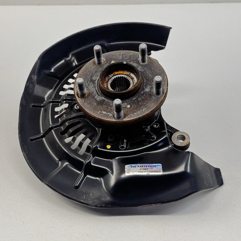 08-13 Toyota Highlander AWD Right Front Spindle Knuckle Hub Bearing 38K Mile OEM