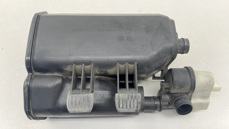 7 162 365 / 7162365 06-10 BMW M6 E63 E64 FUEL EVAP VAPOR CHARCOAL EMISSION CANISTER 7162365 OEM