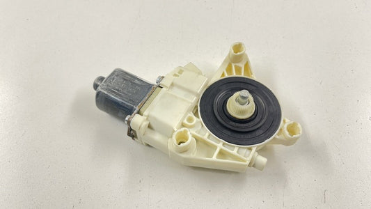 0130822505 / 0 130 822 505 10-13 MERCEDES BENZ W212 E CLASS LEFT REAR DOOR WINDOW REGULATOR MOTOR OEM