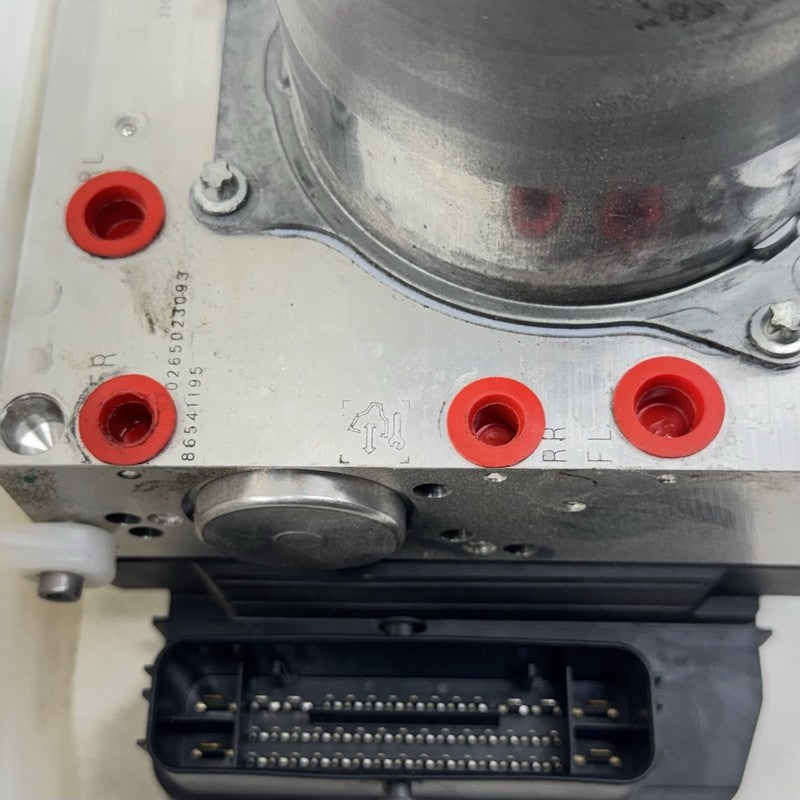 8654 1195 / 86541195 22-25 CADILLAC CT5 V BLACKWING MANUAL ABS PUMP ANTI BRAKE LOCK PUMP MODULE OEM