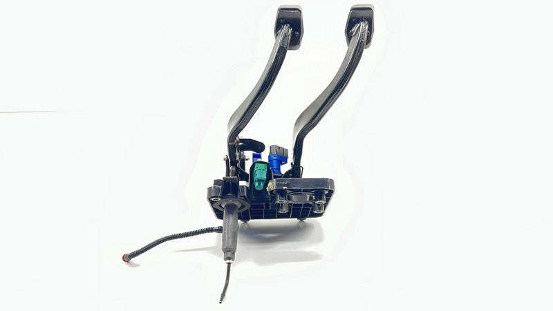 6G33-2450-AE / 6G33 2450 AE / 6G332450AE 07-17 ASTON MARTIN VANTAGE MANUAL TRANSMISSION CLUTCH BRAKE PEDAL ASSEMBLY OEM
