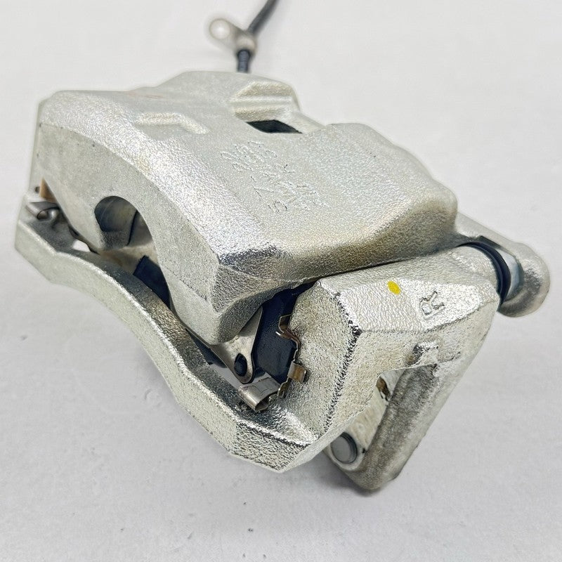 23-25 TOYOTA PRIUS PASSENGER RIGHT FRONT CALIPER BRAKE WITH BRAKE LINE OEM