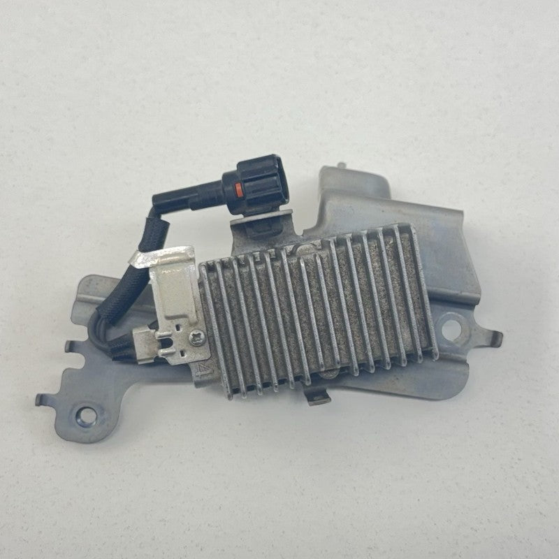 23080-31040 / 23080 31040 / 2308031040 06-13 Lexus IS250 IS350 IS F Fuel Pump Resistor Control Module 23080-31040 OEM