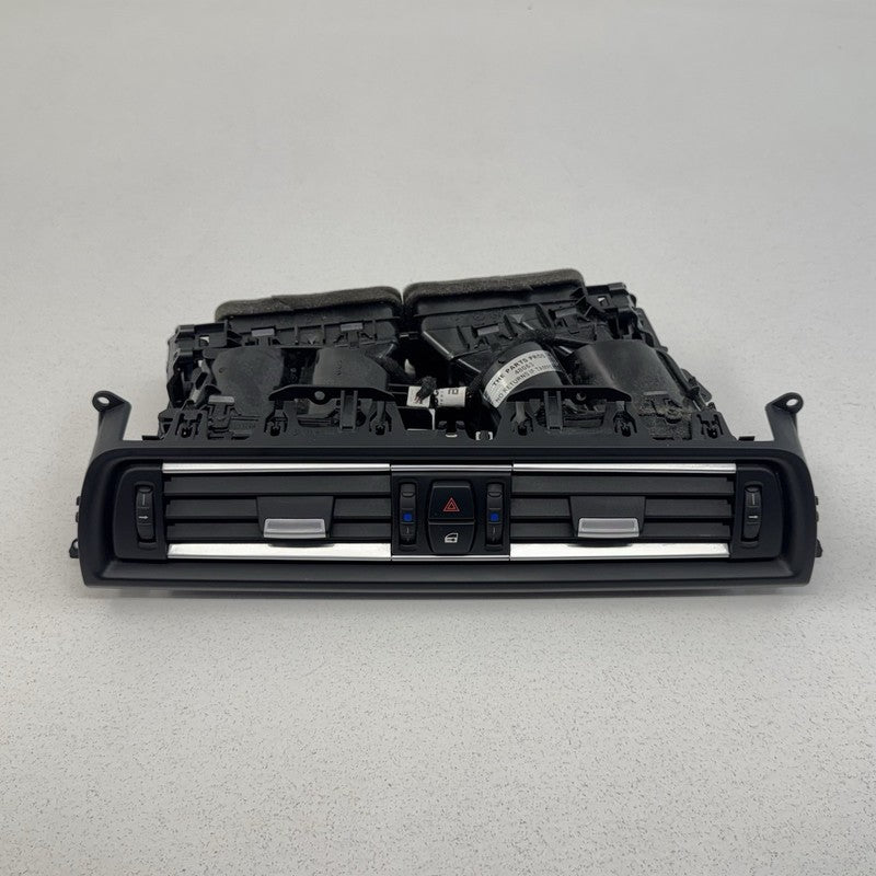 64229166891 11-16 BMW M5 528 535 550 F10 Center Dash A/C Air Vent Grille Black OEM