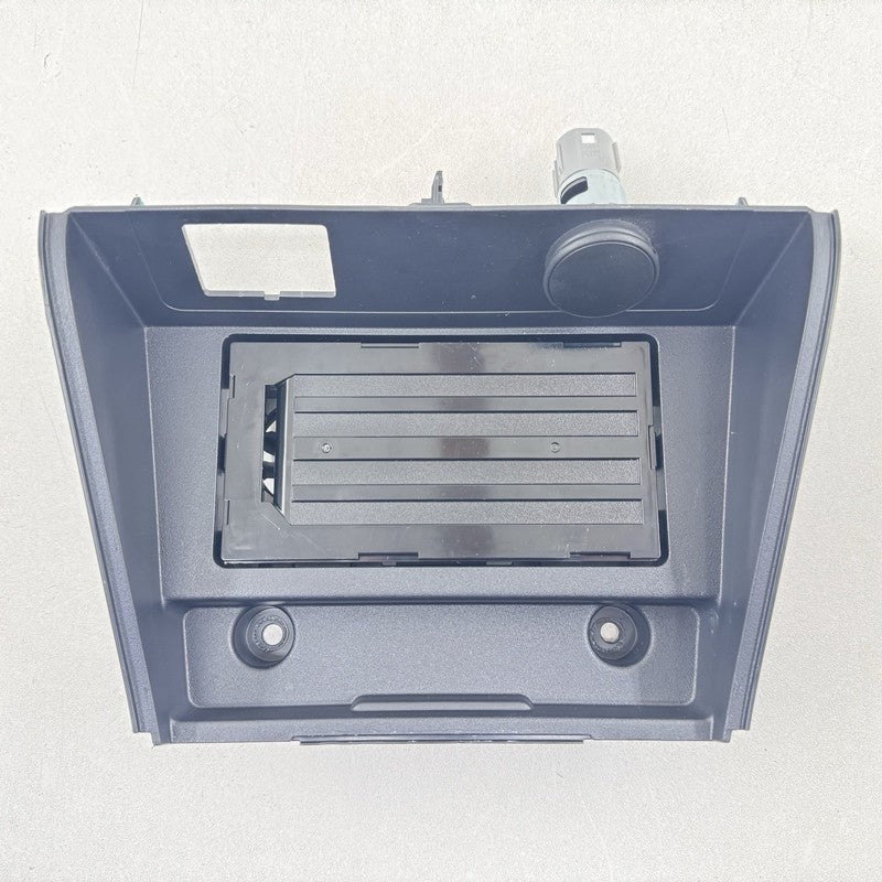 SU5T-19J235-AA / SU5T 19J235 AA / SU5T19J235AA 24-25 Ford Mustang GT Center Console Wireless Charger Phone Charging W/ P