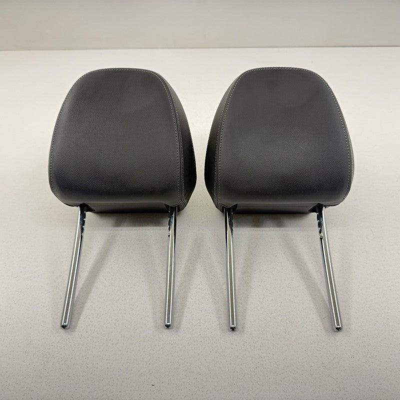 18-24 BMW G01 X3 Front Seat Headrest Head Rest Pair Left & Right Black